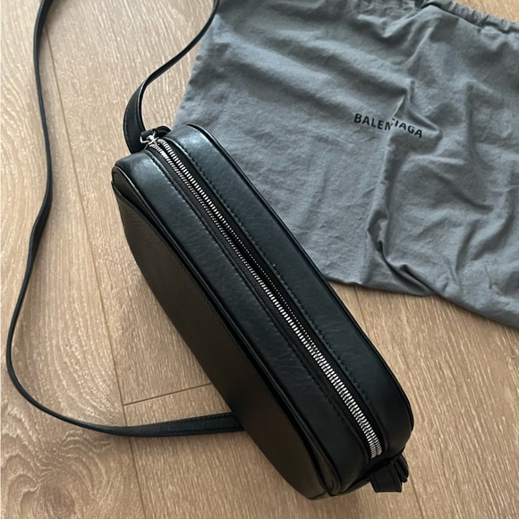 Balenciaga Everyday Camera Bag Medium - Black - Picture 3 of 4